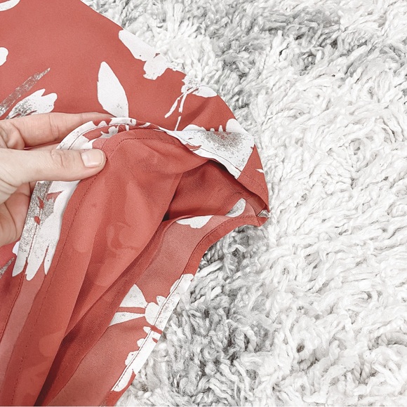 Loft Coral/White Floral Print Flowy Sleeveless Blouse Size Small - Picture 7 of 8